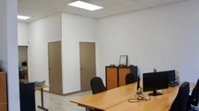Local/bureau à vendre ROUBAIX (59) Quartier:gare, centre-ville 114,85m2 , 2 parkings .