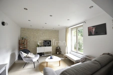 Maison en pierre avec dépendance (78)