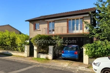 Maison familiale ou espace mixte à Cébazat : un lieu à modeler selon vos envies !