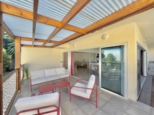 À vendre – Villa T11 d'exception avec piscine, jacuzzi et fort potentiel locatif – Mont-Vert-les-Bas (Saint-Pierre)