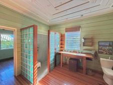 À VENDRE – Une authentique maison créole du XIXᵉ siècle à Saint-Louis (97450), un bien d'exception chargé d'histoire.