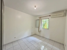 À VENDRE – Rés. Les Bulbuls Apt T2, jardin, box + pk – Saint-Pierre 97410, Ligne des Bambous