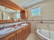 À VENDRE – Villa T4 de plain-pied – Secteur Ouaki, La Rivière Saint-Louis 97421