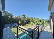 BAISSE DE PRIX IMPORTANTE - À VENDRE SAINT-PIERRE (97410) – TERRE ROUGE Villa T5 contemporaine – 150 m² – Piscine – Terrain 726 m²
