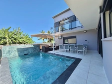 BAISSE DE PRIX IMPORTANTE - À VENDRE SAINT-PIERRE (97410) – TERRE ROUGE Villa T5 contemporaine – 150 m² – Piscine – Terrain 726 m²