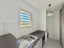 À VENDRE – Rés. Les Bulbuls Apt T2, jardin, box + pk – Saint-Pierre 97410, Ligne des Bambous