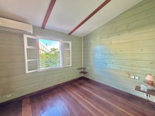 À VENDRE – Une authentique maison créole du XIXᵉ siècle à Saint-Louis (97450), un bien d'exception chargé d'histoire.