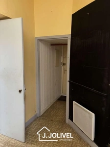 À VENDRE - APPARTEMENT DE CARACTÈRE 94 m² - FONTENAY-LE-COMTE (Rue de la République)