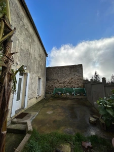 Grande Maison rénové avec goût - BREUIL BARRET 