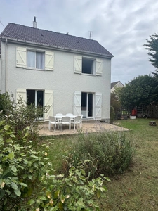 A vendre CHATELLERAULT Maison P5 de 105 m² - terrain de 450m²