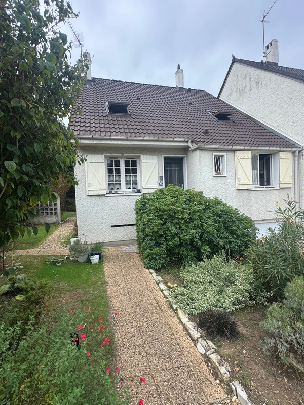 A vendre CHATELLERAULT Maison P5 de 105 m² - terrain de 450m²
