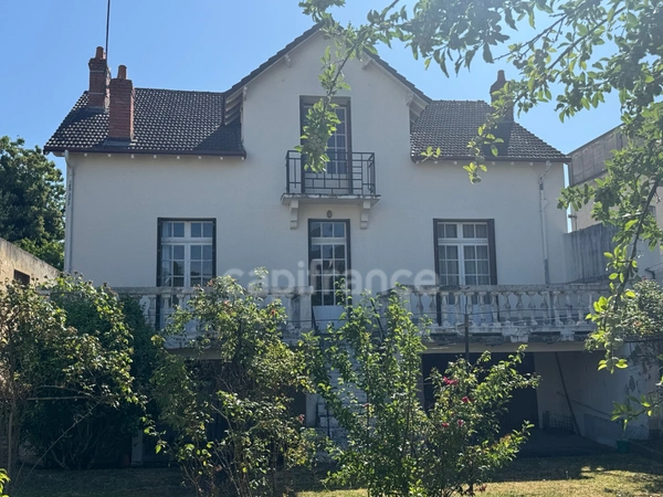 Maison bourgeoise à vendre 3 pièces CHATELLERAULT (86)