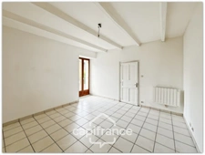 Stone house of 121m² with 920m² of land, 3 bedrooms.