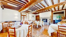 Exceptional property in Normandy – Renovated manor house with outbuildings and chapel