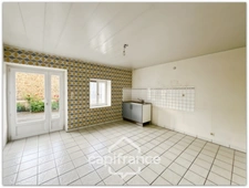 Stone house of 121m² with 920m² of land, 3 bedrooms.