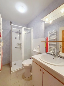 Maison 4 chambres avec jardin et garage, commerces à pied et plage à 5 km !