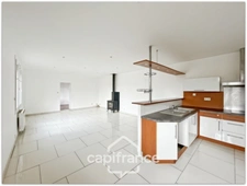 Maison 5 pièces, 3 chambres, terrain de 540 m² et dépendance.