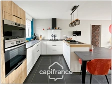 Pavillon de plain-pied récent (2021), 4 chambres, 991m² de terrain, garage de 56 m²