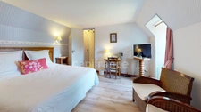Exceptional property in Normandy – Renovated manor house with outbuildings and chapel