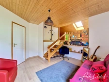 Aux portes de Genève - Maison familiale 4 chambres avec jardin, garage, abris voitures et annexes