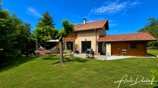 Aux portes de Genève - Maison familiale 4 chambres avec jardin, garage, abris voitures et annexes