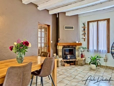 Maison 4 chambres avec terrasse, piscine, jardin arboré, garage, atelier
