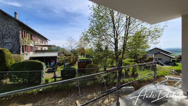 Les Ollières - Appartement T4 de 82 m2 avec terrasse de 11 m2, vue sur campagne