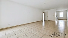 Appartement T3 de 80 m2 en étage elevé + garage + cave