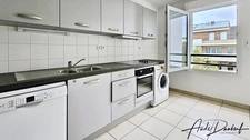 Appartement T3 de 80 m2 en étage elevé + garage + cave