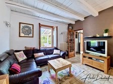 Maison 4 chambres avec terrasse, piscine, jardin arboré, garage, atelier