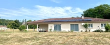 Maison lumineuse, économe en énergie et ouverte sur la nature