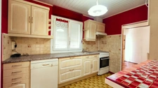 Maison 3 chambres au calme – 782 m² arborés, terrain piscinable, garage + véranda