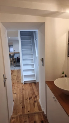 Maison individuelle rénovée – 2 chambres – Jardin – Stationnements – DPE C