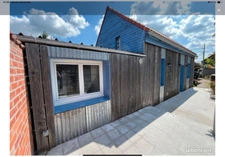 Maison individuelle rénovée – 2 chambres – Jardin – Stationnements – DPE C