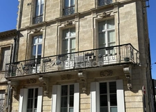 Apartment for sale 3/4 with balcony stone building BORDEAUX (33)