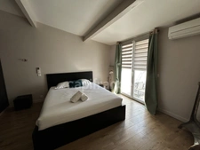 Bordeaux rue Bouffard À VENDRE – Duplex  T3 avec Terrasse – Cœur Historique de Bordeaux