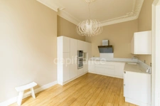 Appartement à vendre 3/ 4 avec balcon immeuble pierre Jardin public  BORDEAUX (33)