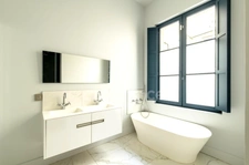 Appartement à vendre 3/ 4 avec balcon immeuble pierre Jardin public  BORDEAUX (33)