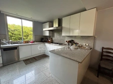 A vendre Maison MERIGNAC  220m2 Hab   7 pièces garage  Pkg Piscine jardin sans vis à vis   (33)