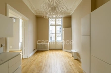 Appartement à vendre 3/ 4 avec balcon immeuble pierre Jardin public  BORDEAUX (33)