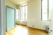 Appartement à vendre 3/ 4 avec balcon immeuble pierre Jardin public  BORDEAUX (33)