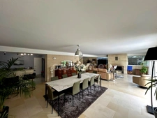 A vendre Maison MERIGNAC  220m2 Hab   7 pièces garage  Pkg Piscine jardin sans vis à vis   (33)