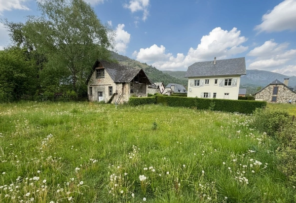 Maison avec dépendance et vue dégagée