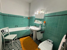 Immeuble mixte habitation & commerce – Emplacement stratégique