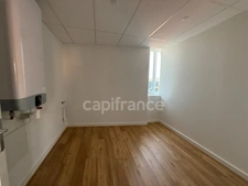 Appartement Bourgeois T4 dans résidence avec ascenseur