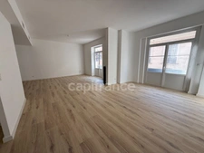 Appartement refait à neuf avec parking et ascenseur