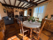 Grande maison avec dépendance sur 3460 m² de terrain