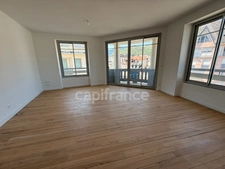 Appartement Bourgeois T4 dans résidence avec ascenseur
