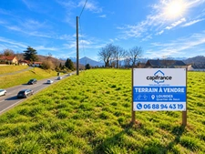 Terrain constructible de 5609 m²