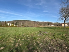 Terrain constructible de 3 152 m², idéal projet Professionnel